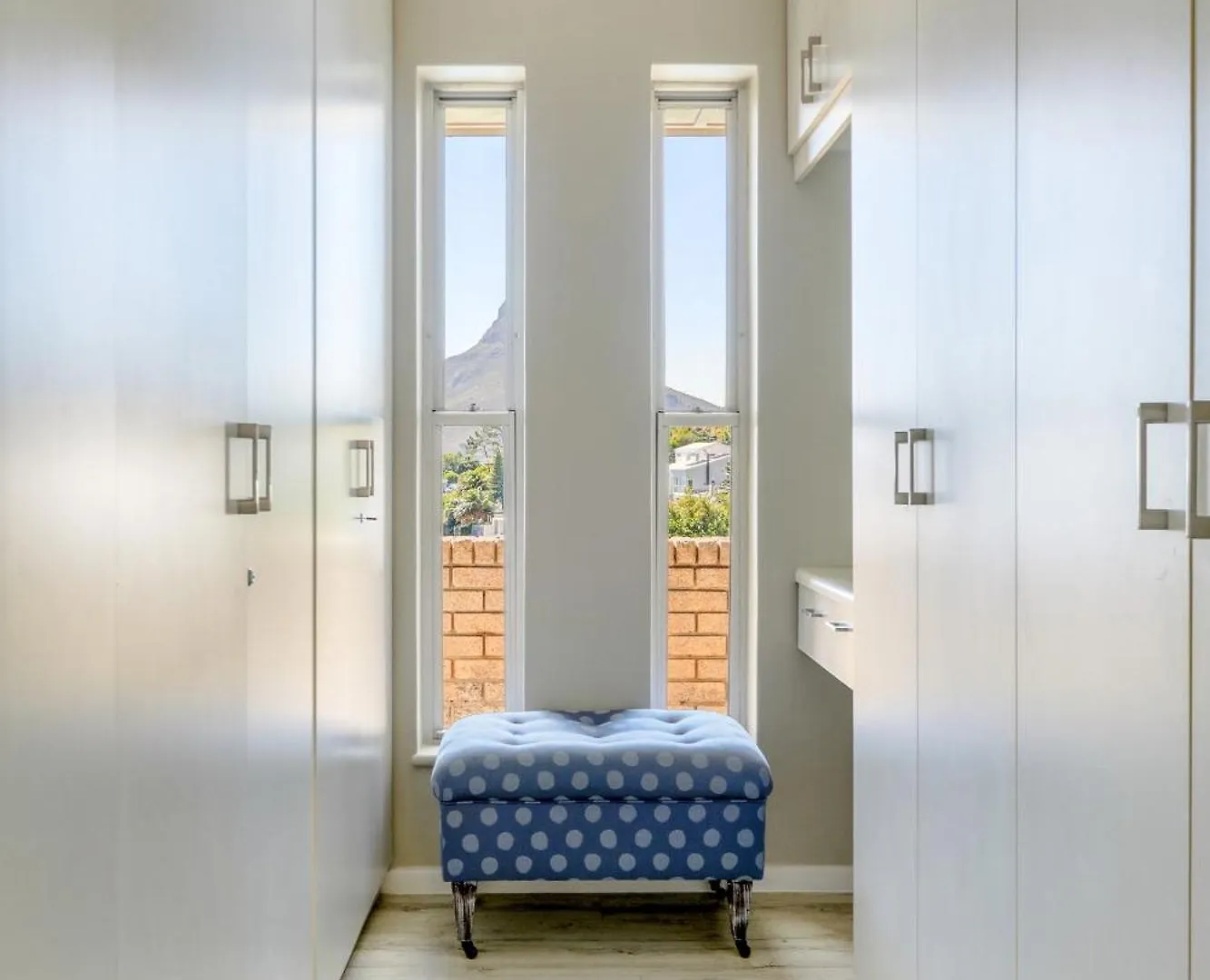 Callisto - Camps Bay Le Cap